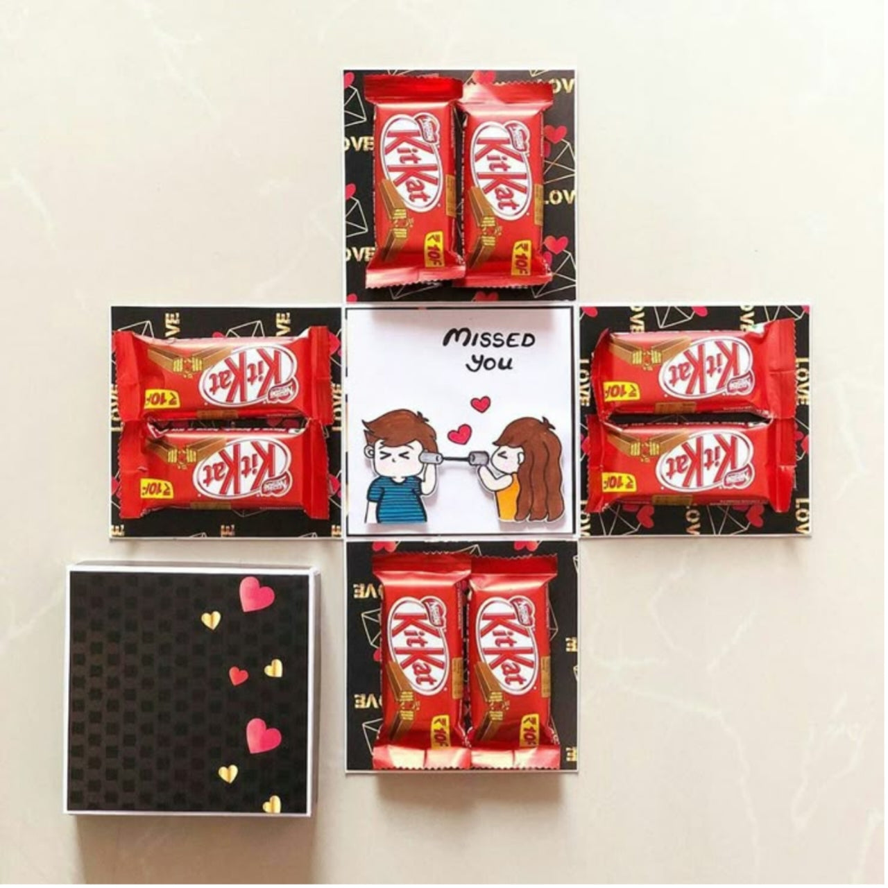 1 Lyer KitKat Gift Box - Chocolet Box
